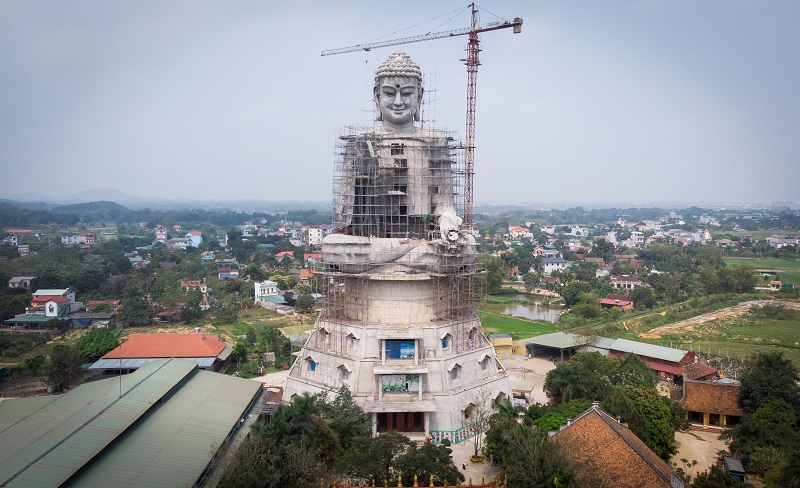 Khám phá bức tượng Phật vì hòa bình lớn nhất Đông Nam Á tại Hà Nội